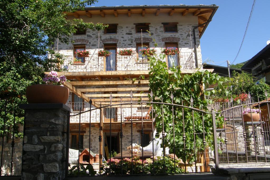 Monte Emilius Alloggio Ad Uso Turistico Vda Saint Christophe N 0002 Luaran gambar